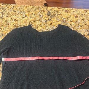 Large Apt 9 brushed forest green/black ribbed sweater. Worn 2x